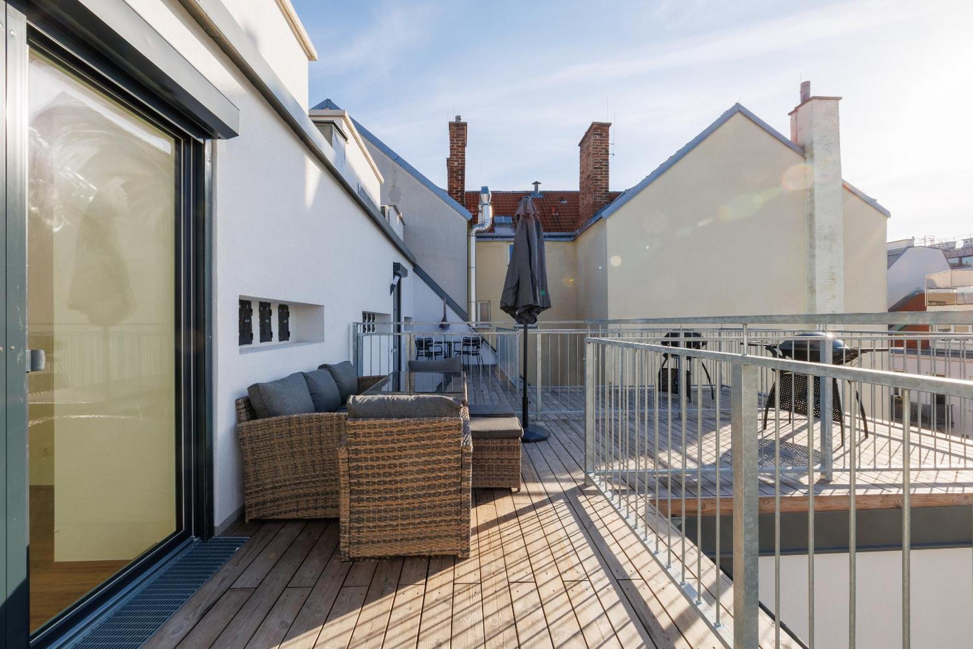 Symphony Apartments 41 - Modern Loft With Terrace And Grill In Central Location Viena Exterior foto
